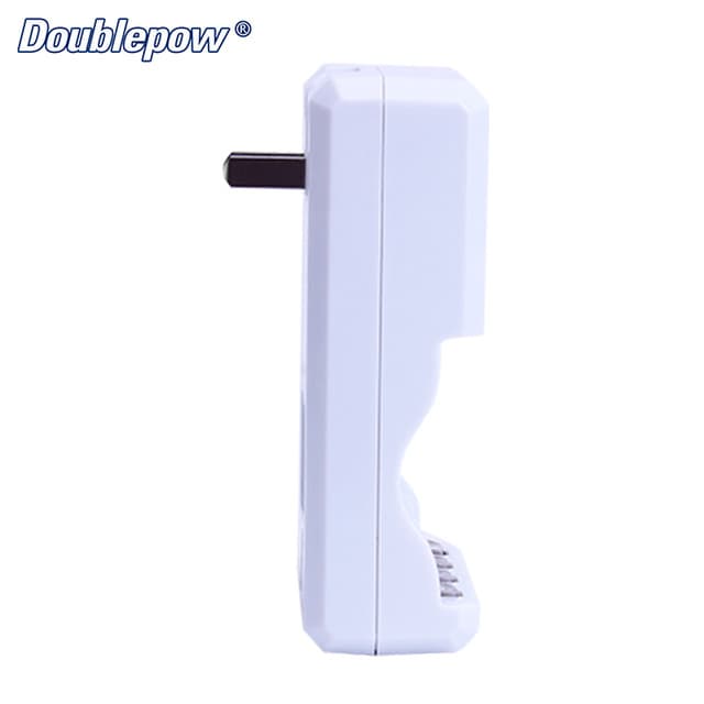 DOUBLEPOW DP-D03 4 Slots Battery Charger