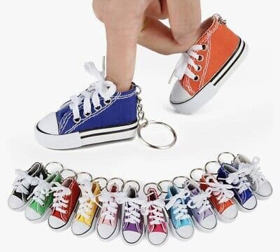 Cute Mini Sport Shoes Pendant Keychain Creative 3D Canvas Sneaker Tennis Shoe Keyrings Car Simulation Trinket Bag Key Ring