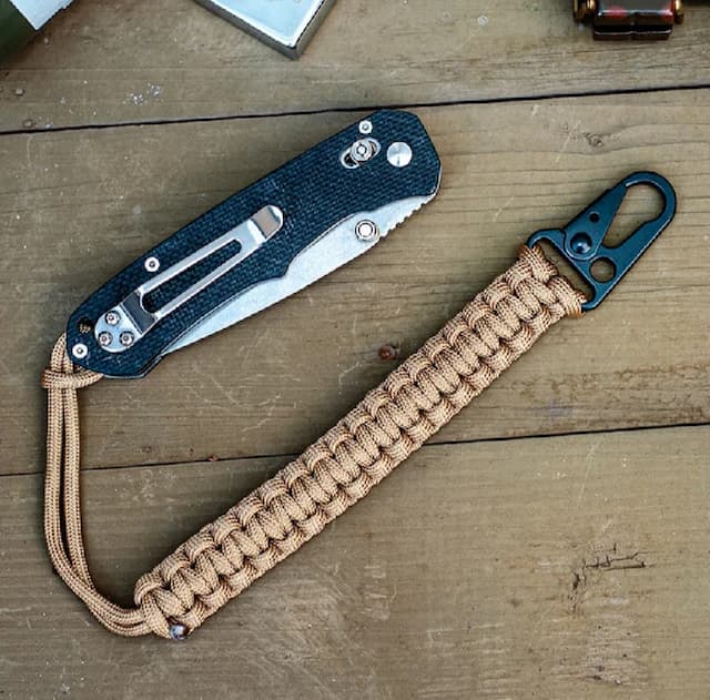 Key Ring Waist Hanging Rope Keychain Outdoor Emergency Survival Tools Buckle Hook Camping Tactical Paracord