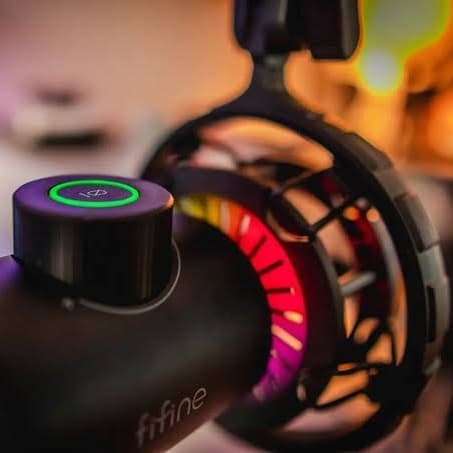 FIFINE K658 USB Dynamic Cardioid Podcast Microphone