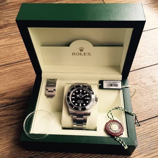 Description Yacht-Master 42 Oyster, 42 mm, white gold M226659-0002 Warranty: 7 Days Return Policy: Damaged product cannot be returned