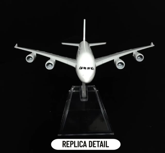Model Aircraft Metal Replica Airplane Emirates A380 Aviation Plane for Gift Show piece (1:450)