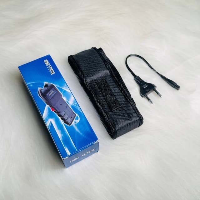 Self Defence Stun Gun-928 with Flashlight