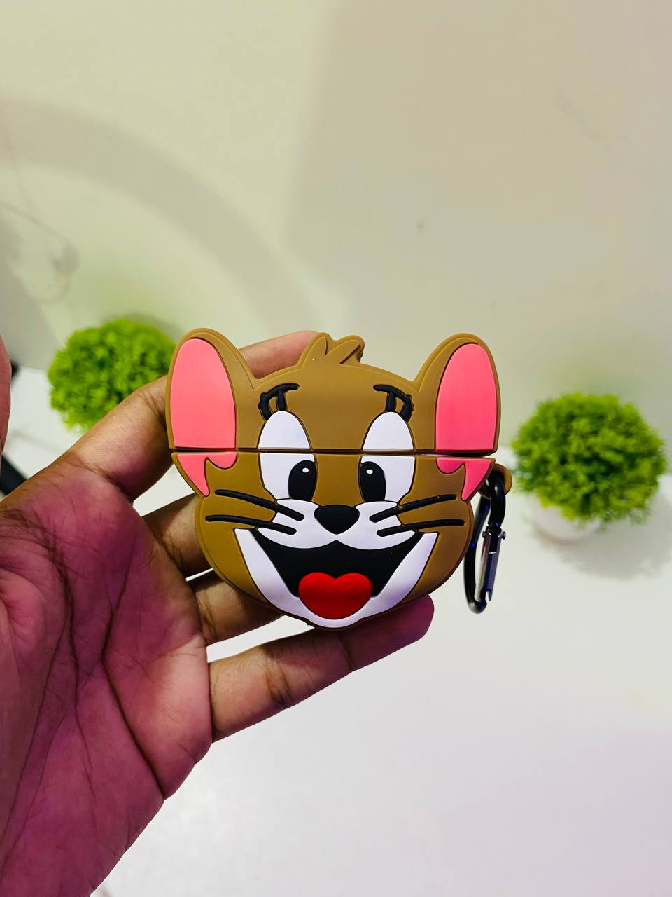 Tom and Jerry Airpods pro Cover